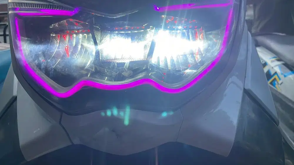 Lampu depan nmax old