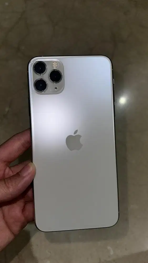 Iphone 11 Promax 256 GB Silver