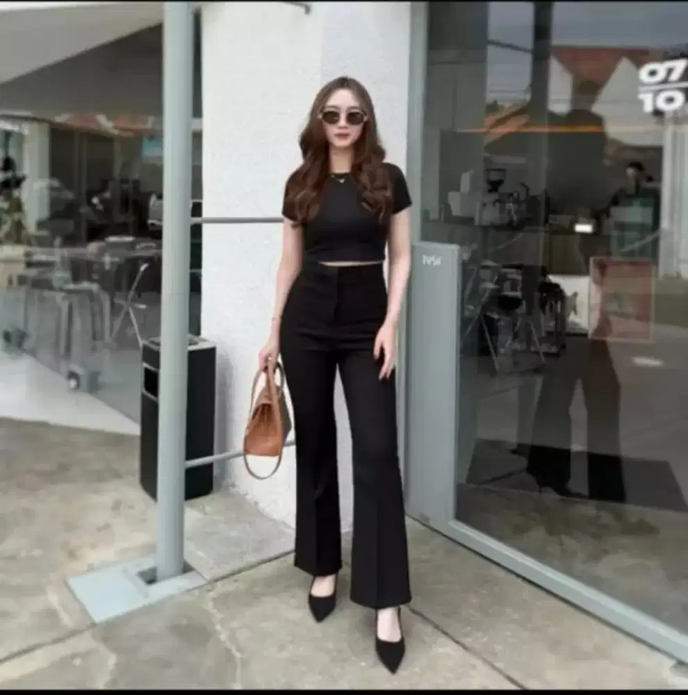 Celana Highwaist Cutbray Flare wanita Semi Woll Premium HITAM