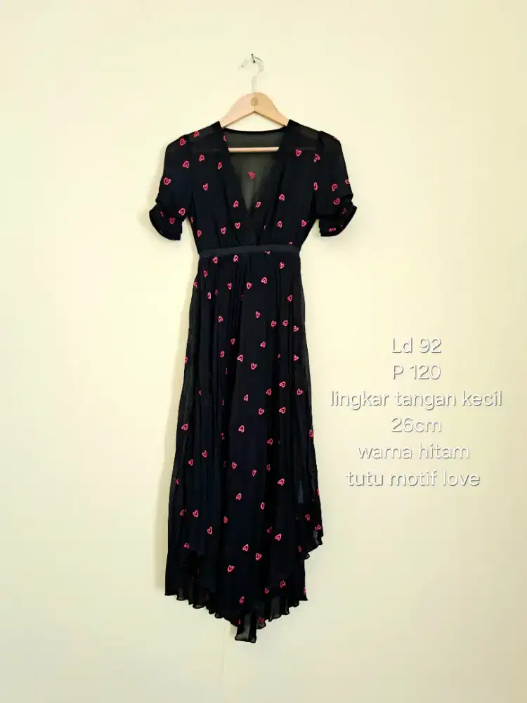 Dress fashion wanita