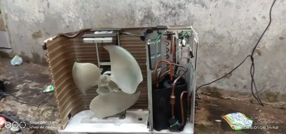 Servis ac error,ac tidak dingin,bongkar pasang ac,turkar tambah ac