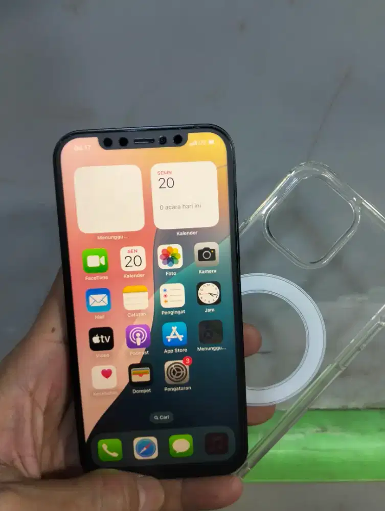iphone 12     128 gb inter