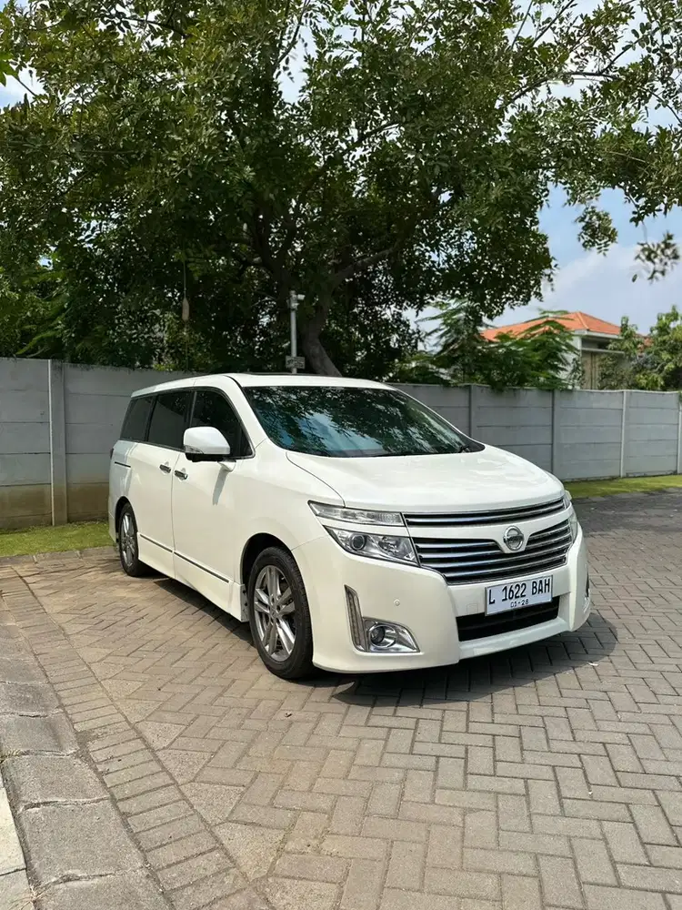Nissan Elgrand HWS 2.5 AT 2013