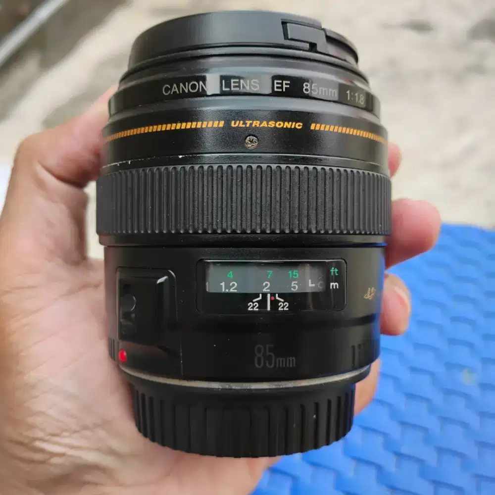 Lensa 85mm canon