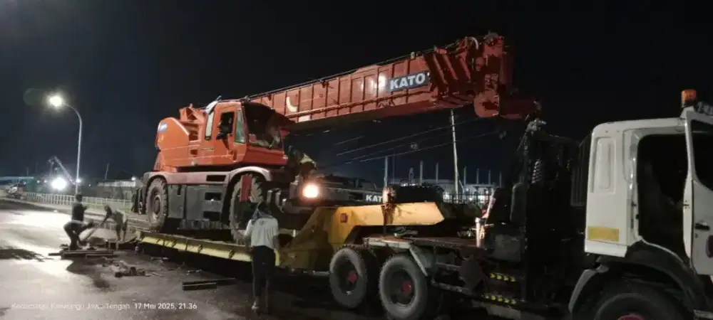Jasa Transportasi Trucking Lowbat Jatim