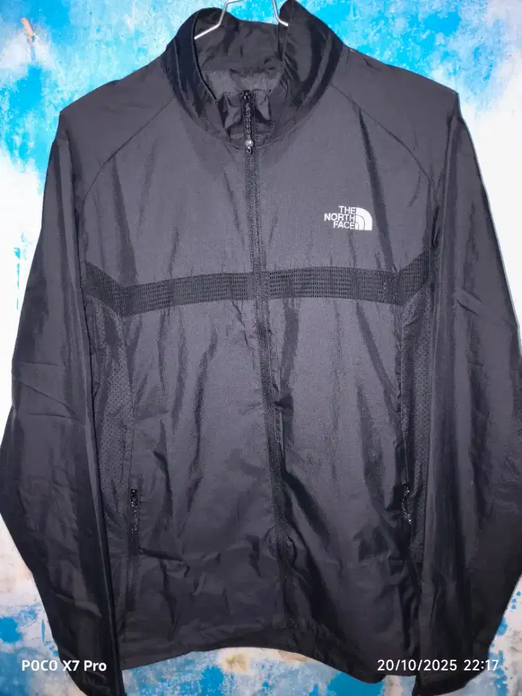 Jaket Running TNF
