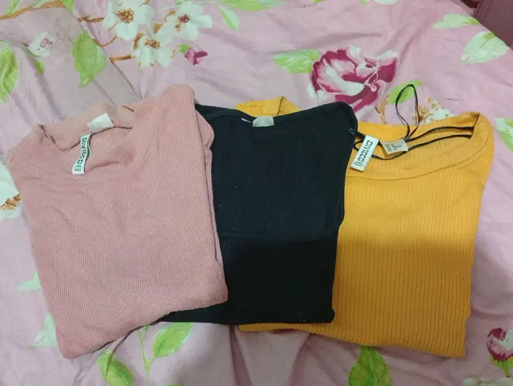 Baju crop preloved