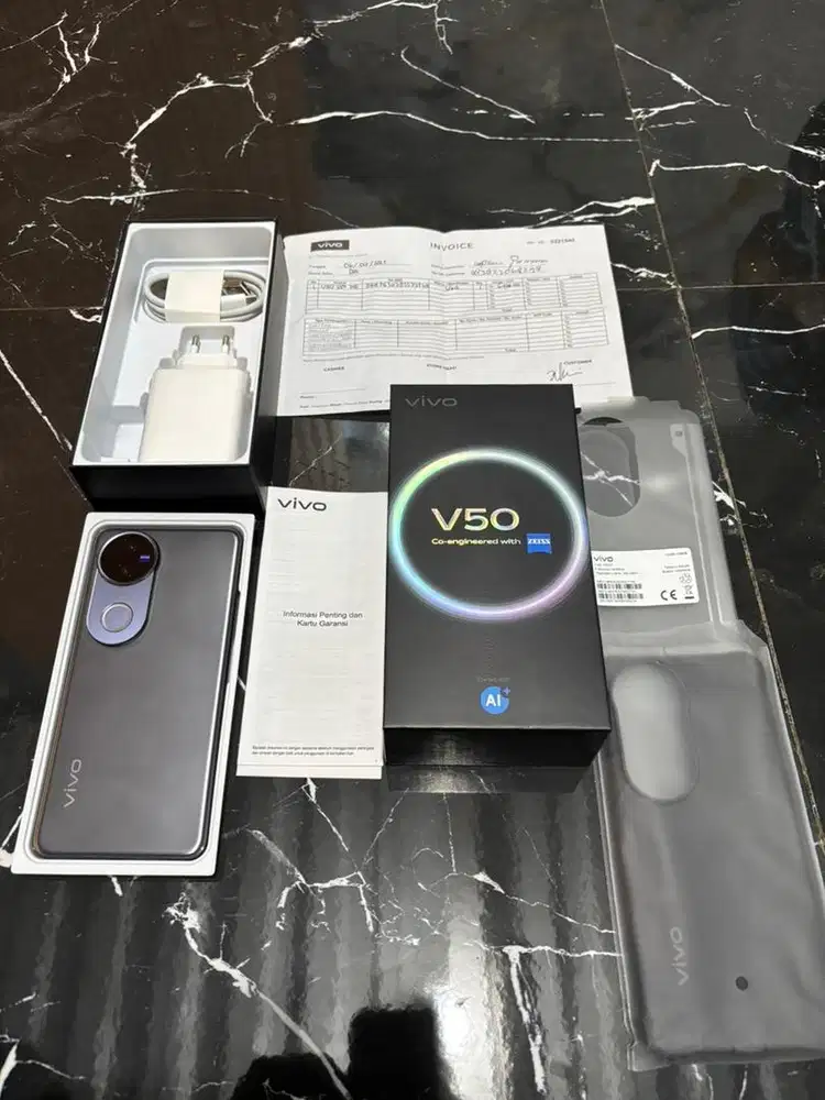 Vivo v50 5g 12/256gb fullset