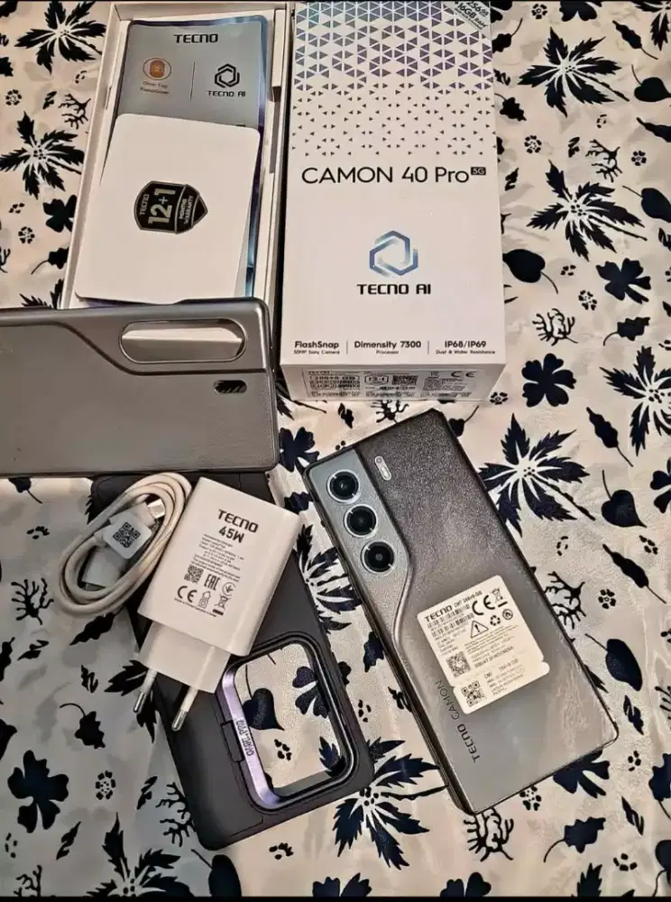 Jual hp Tecno camon 40 pro 8/256