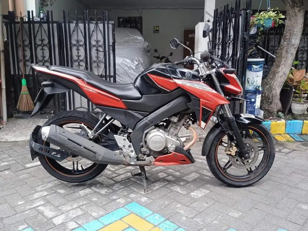Dijual Yamaha Xivion 2015