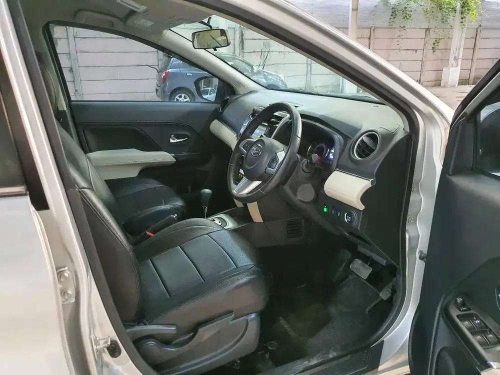 Daihatsu Terios R AT 2022 Silver PREMIUM B1404RKP