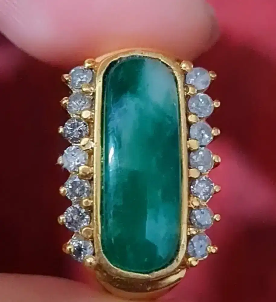 Cincin Perak Batu Giok Panjang Berlian 0,42 Ct Berat 6,23 gr Ukuran 15
