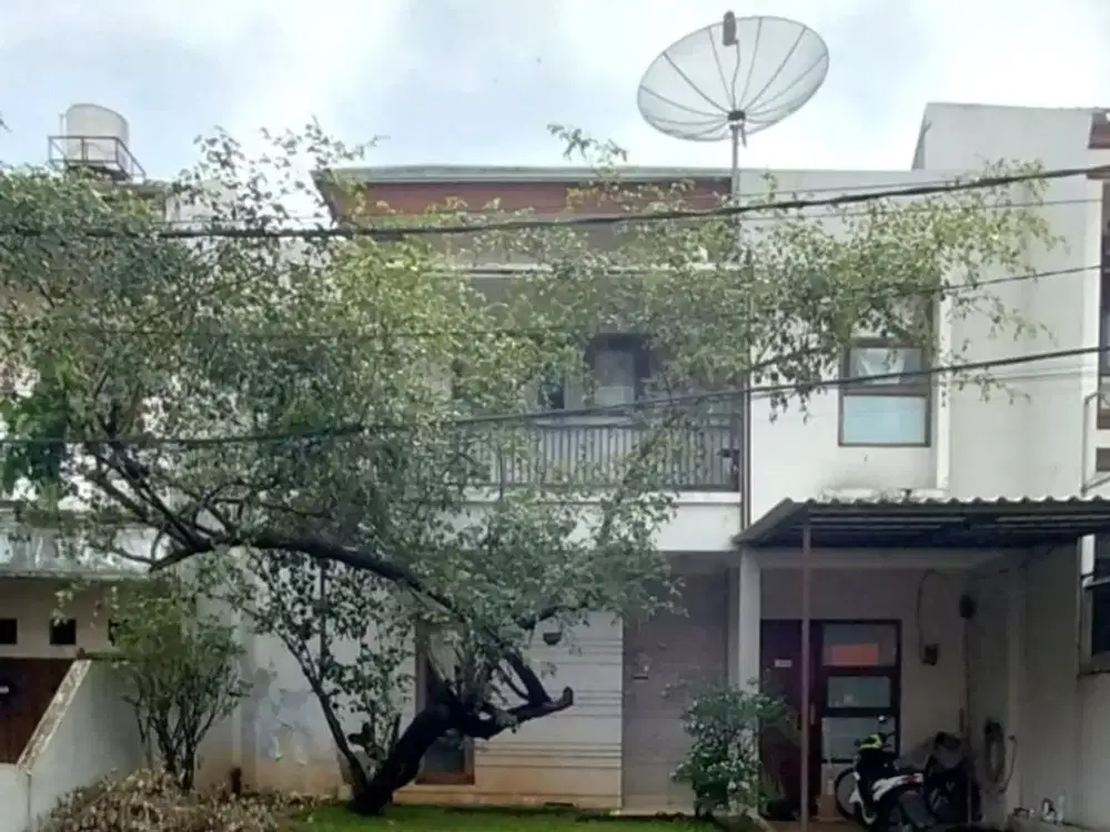 BINTARO Dijual Rumah Siap Huni 2-lt dalam Perumahan Daerah Pesanggrahan
