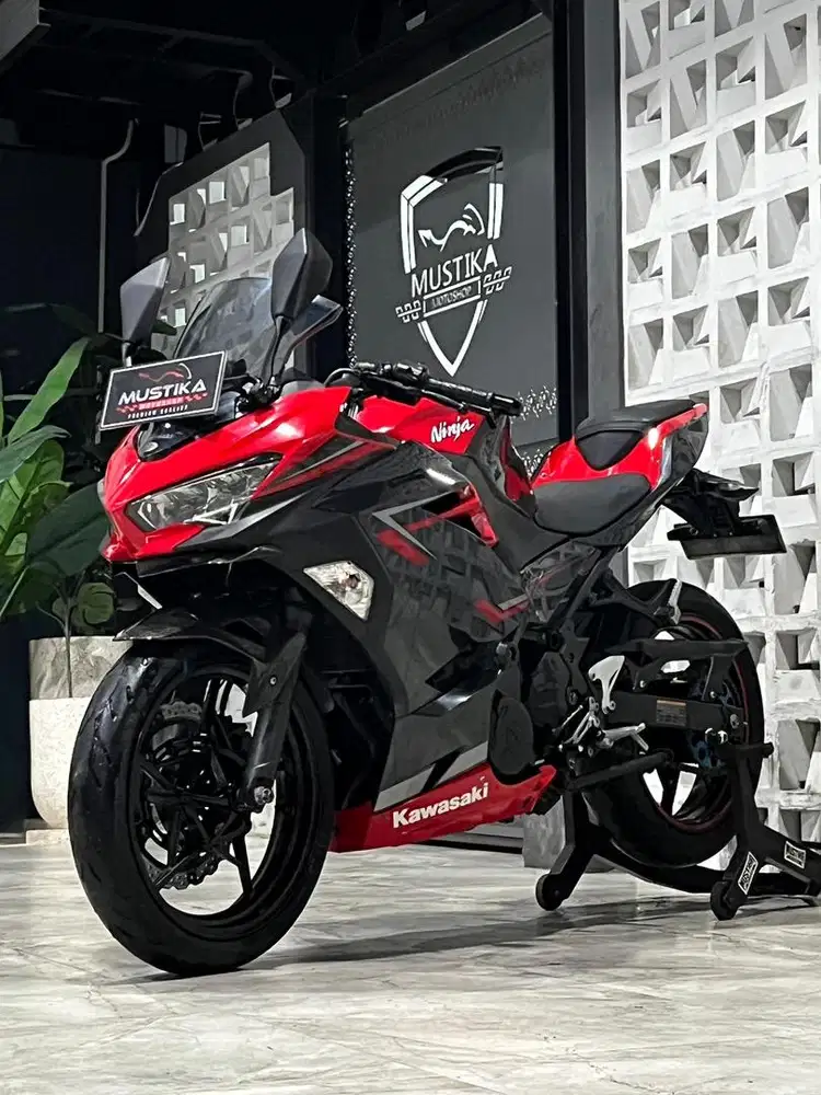 Tipe ABS!! Kawasaki Ninja 250 ABS keyless th 2019 - Ayu Mustika
