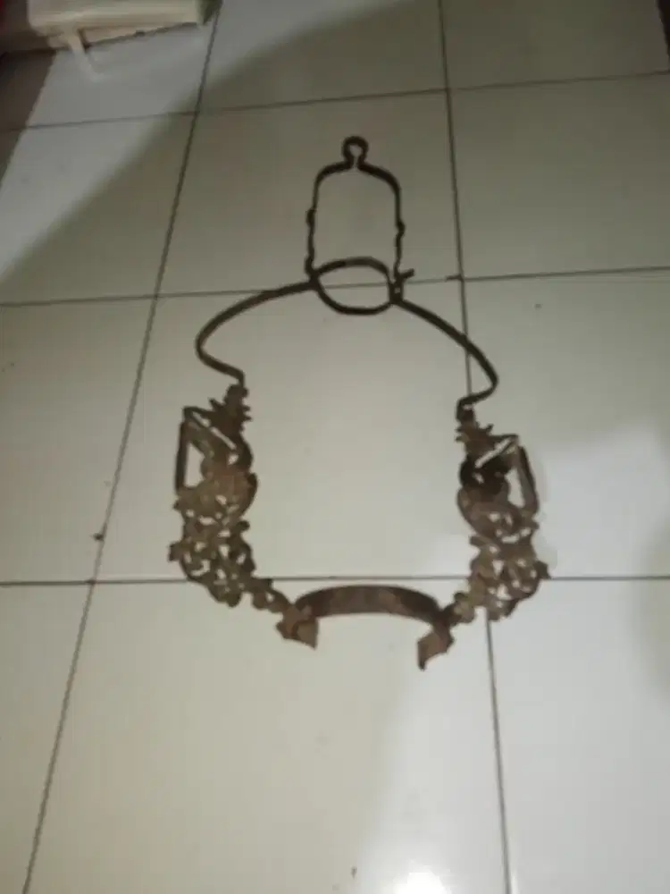 Rangka lampu ayam original kuno kondisi rangka utuh