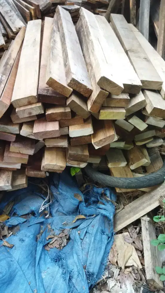 Balok bekas palet