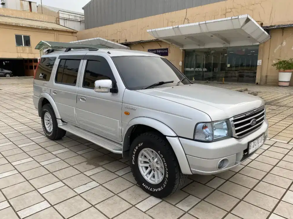 Ford Everest XLT TDI Matic 2004