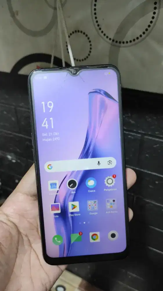 Oppo a31 6/128 sebatang kara,msih ori bawaan,minus retak normal