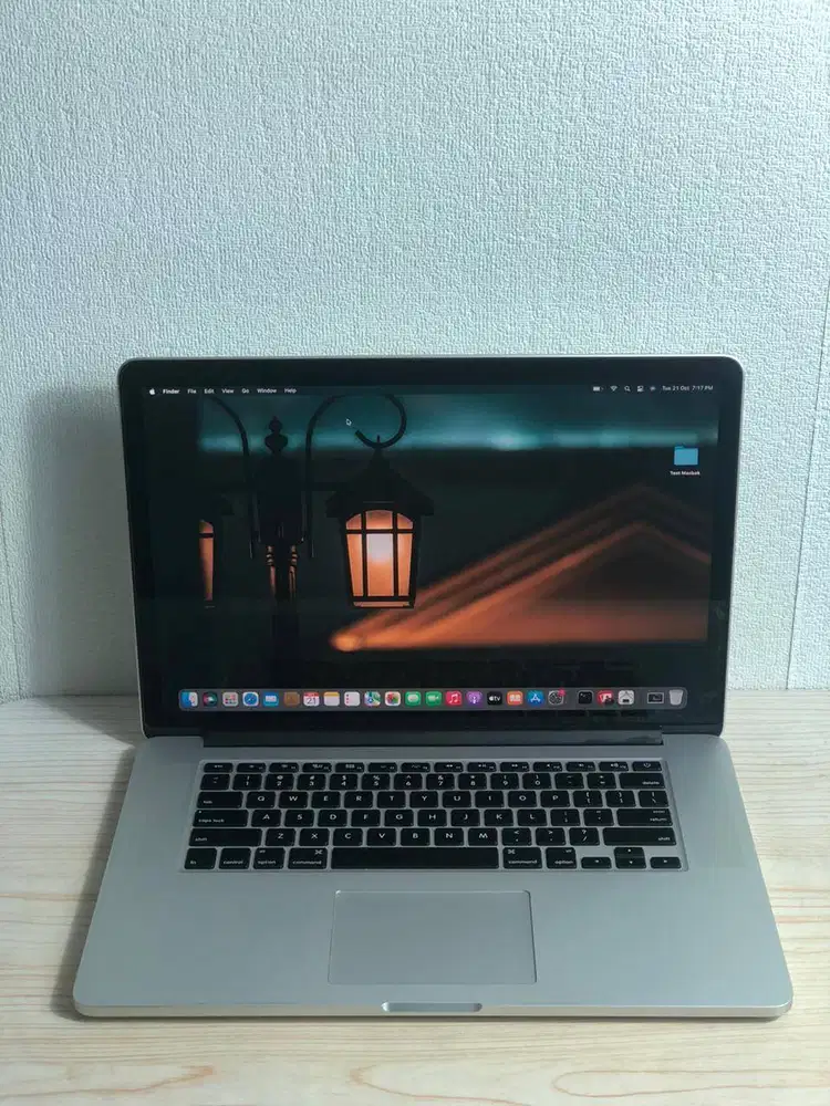 MacBook Pro Retina 15 Mid 2015 Intel Core i7 DUAL VGA RAM 16/512GB