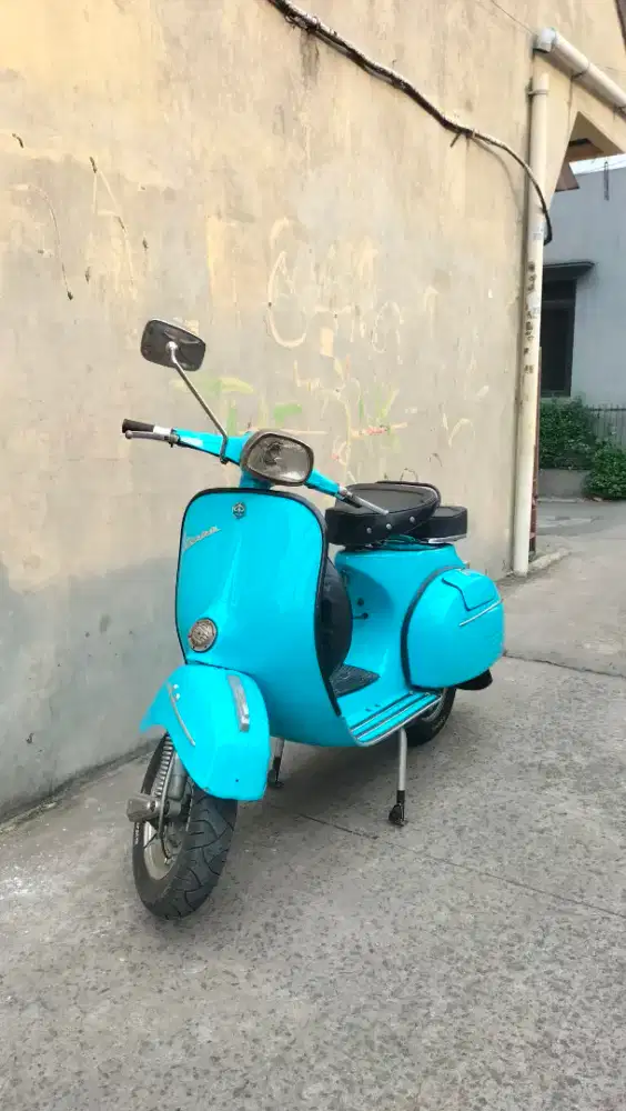 Vespa Super 1975 Kaleng Hidup