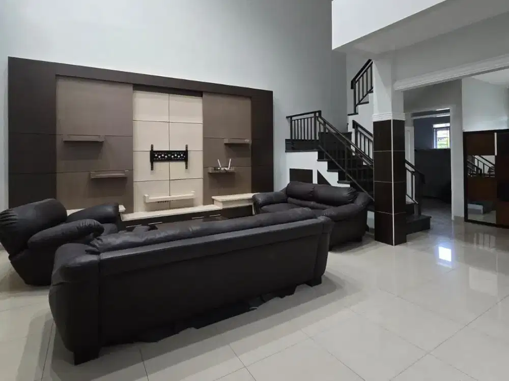 Rumah Semi Furnish di batununggal mulia Bandung 2 lantai full renov