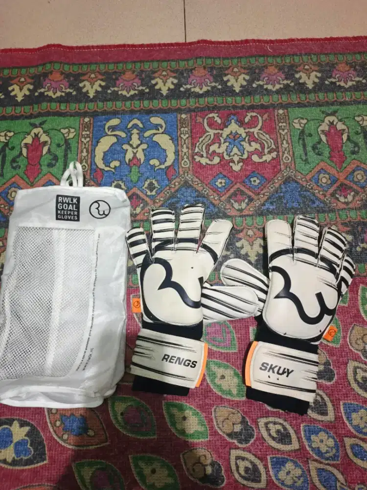 Sarung Tangan Kiper RWLK Pro Line