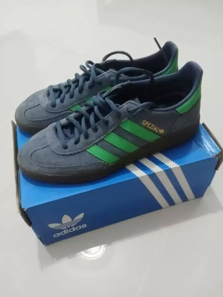 Sepatu Adidas handball spezial