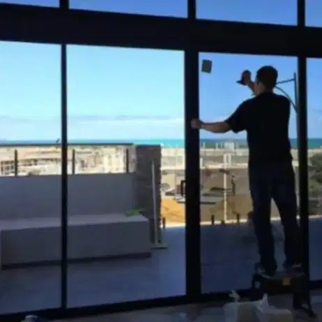 Kaca film kantor dan gedung