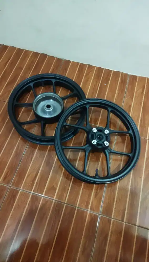 Velg original beat deluxe pnp metic honda 110