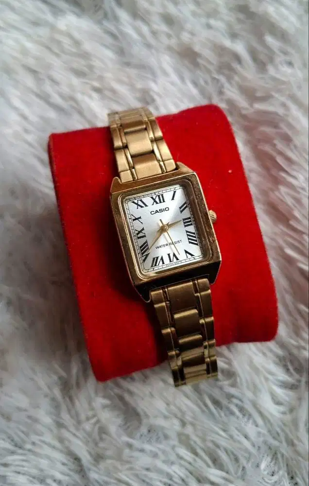 Jam Tangan Vintage Casi* LTP-V007G-9B
