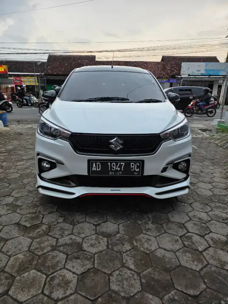 Ertiga sport limited matic tahun 2022