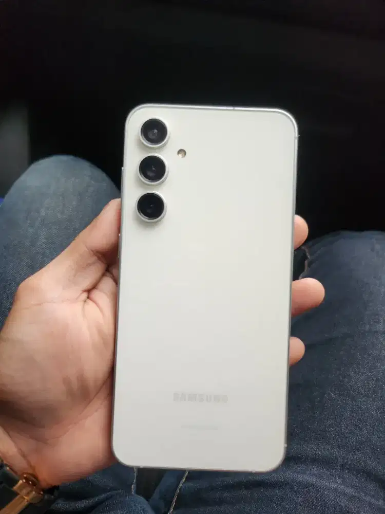 Samsung s23 fe 8/128