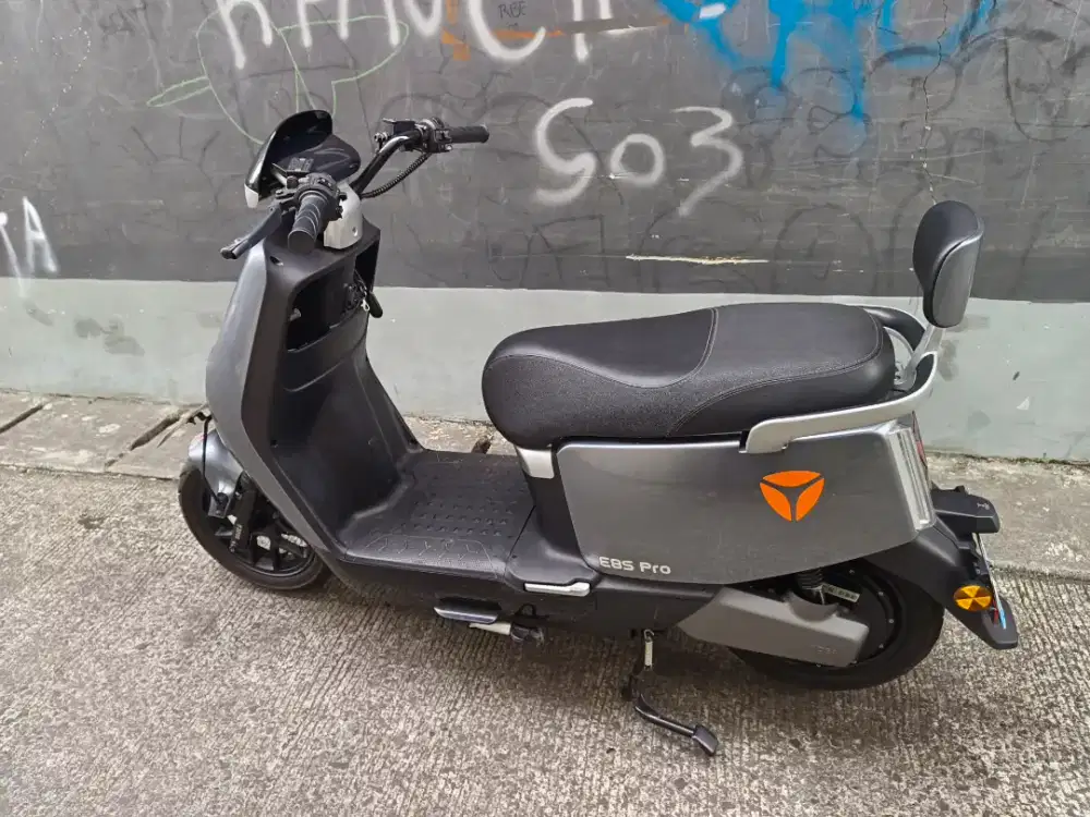 Murah, Motor Listrik Fitur HYBRID, Yadea E8S Pro Resmi Indomobil