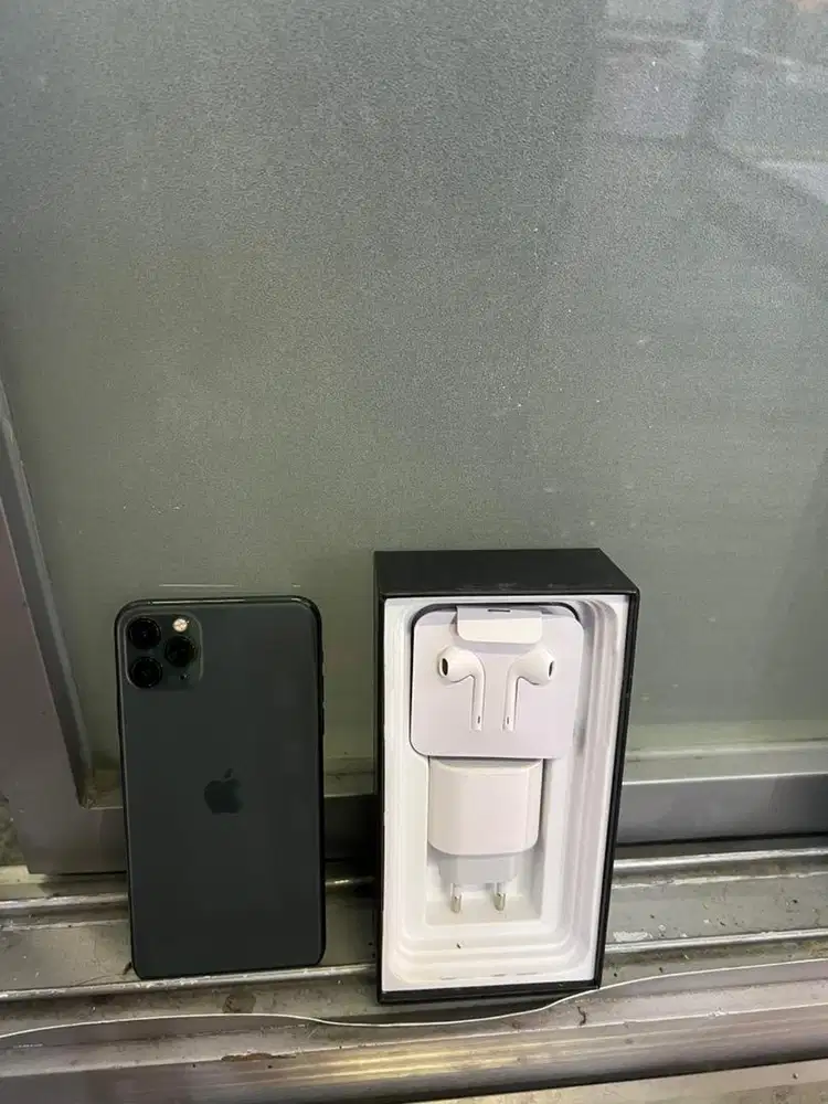 iphone 11 pro max 256gb omoh baru