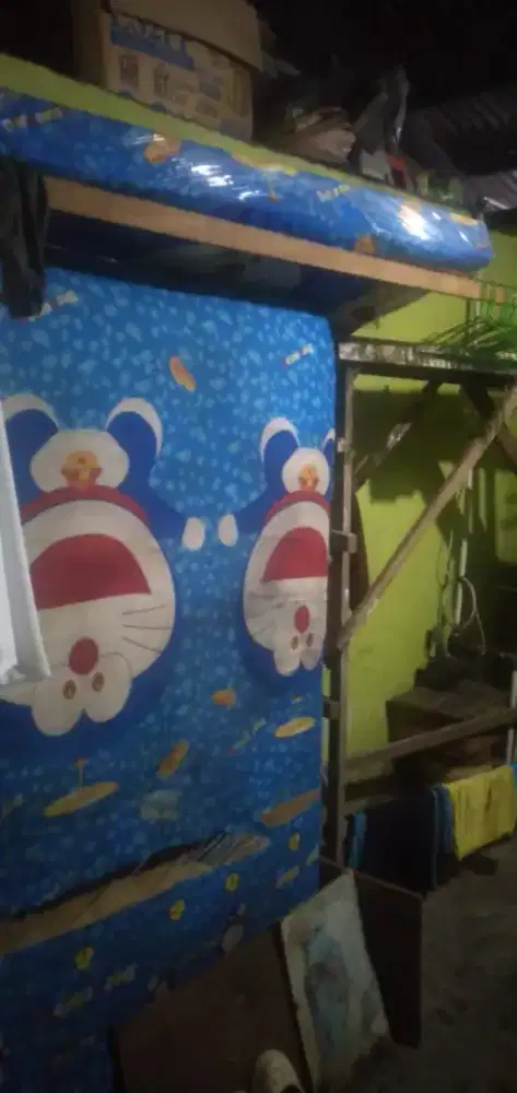 Di jual kasur lkp pakai per murah aja atas,bawah,sandaran kepala dll