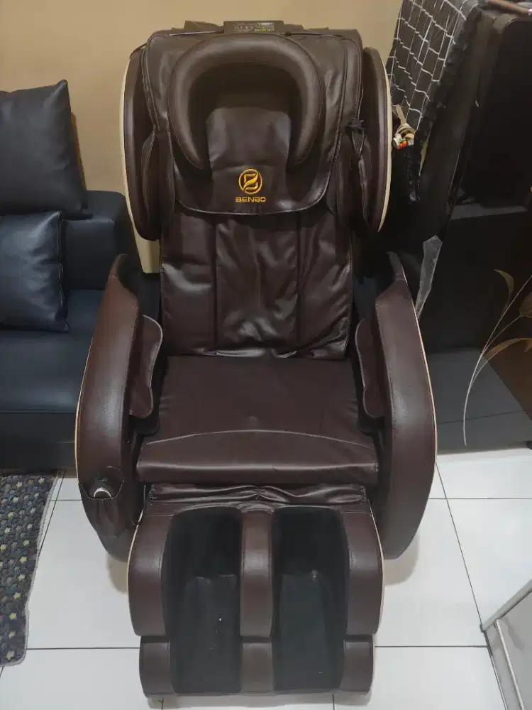 Kursi pijat baru 2 bulan
