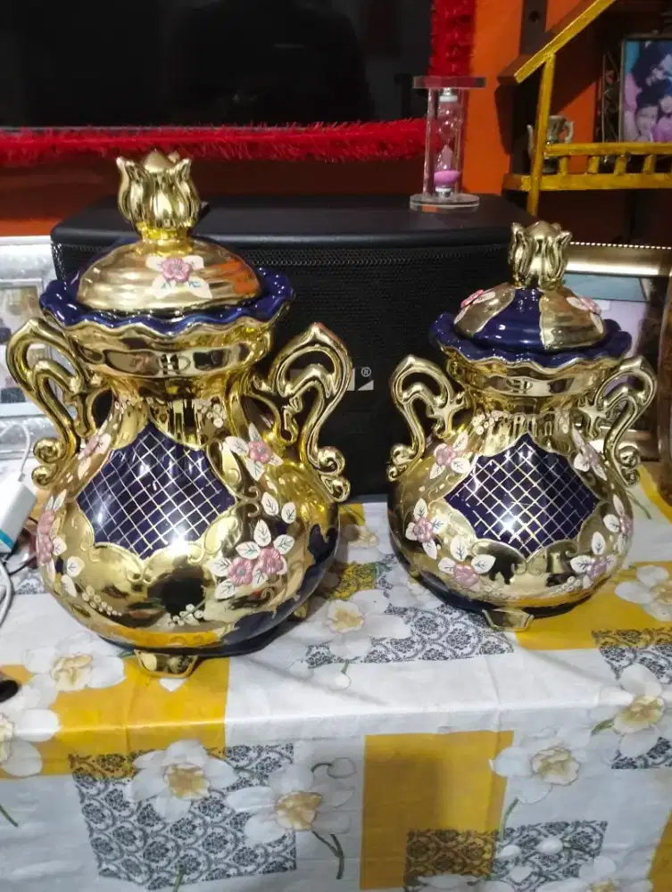 JUAL BELI BARANG ANTIK MEWAH BEKAS