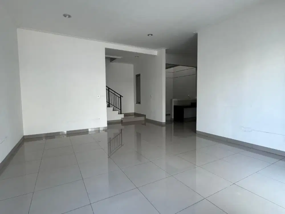 TERMURAH RUMAH 4 KAMAR PIK2. HANYA 80 JUTA PERTAHUN