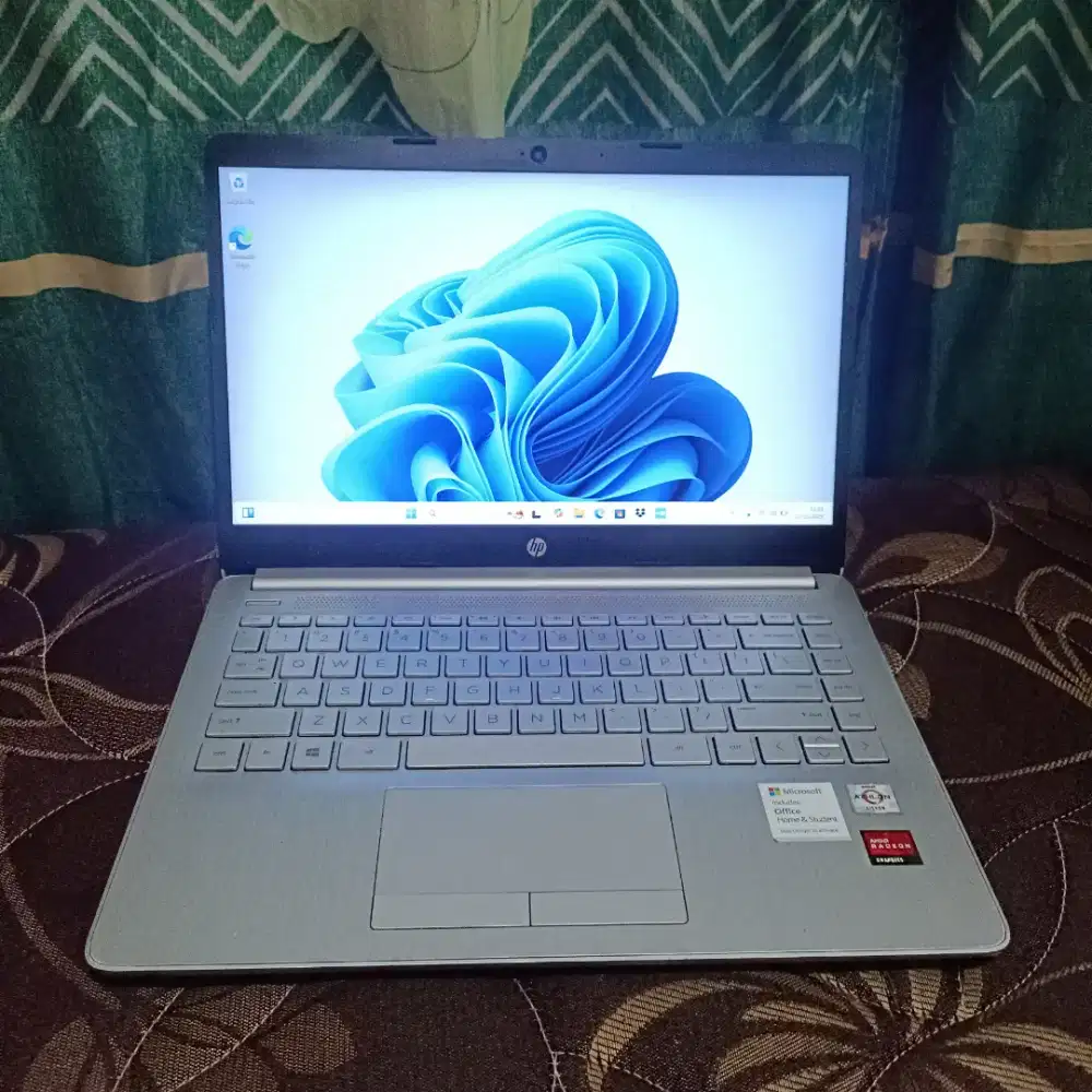 HP 14S DK1524AU