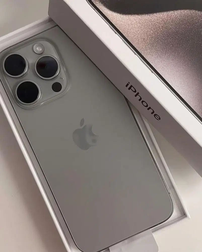 Iphone 15 Pro Titanium