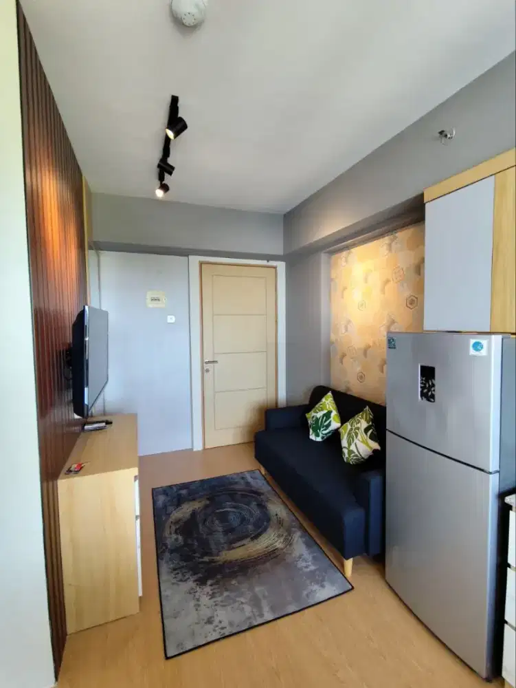 Yale - 3 BR‼️Jual Apartemen Educity furnish baru dkt ITS,Pakuwon City