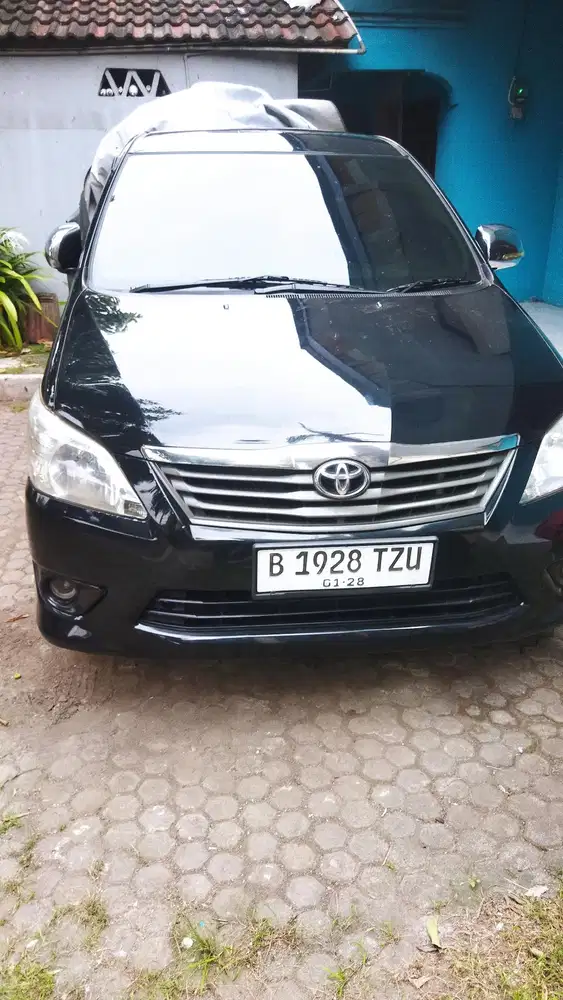 Toyota Kijang Innova 2013 Bensin