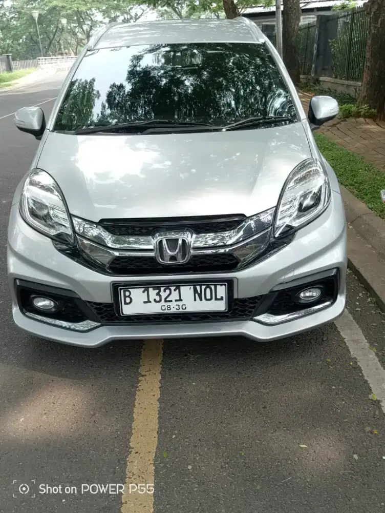 Honda Mobilio RS AT