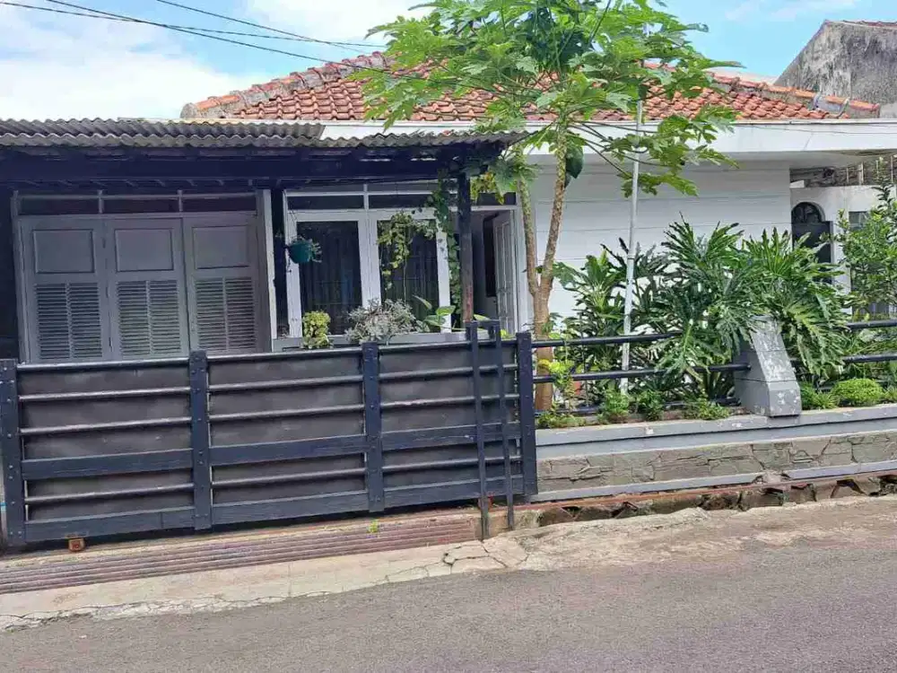 Jual Rumah Tinggal sayap Buahbatu,daerah turangga Lengkong