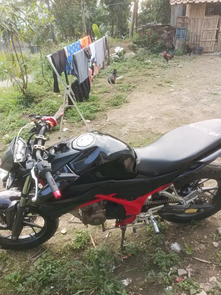 Honda cb150r 2018