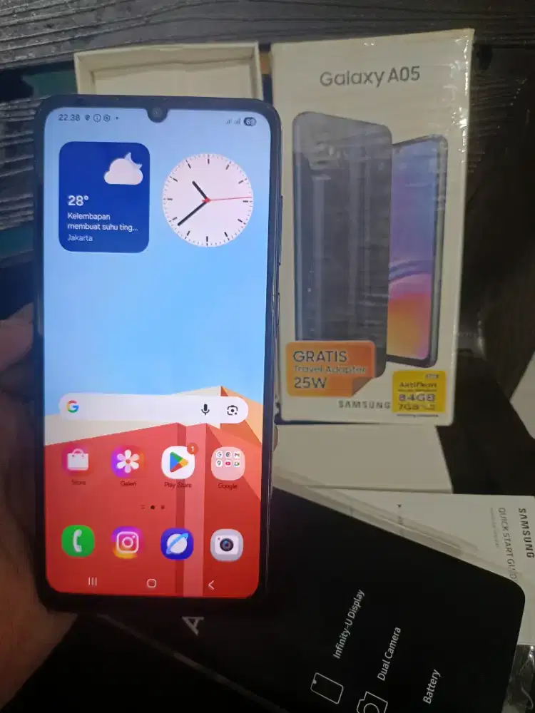 SAMSUNG GALAXY A05 6/128 LENGKAP