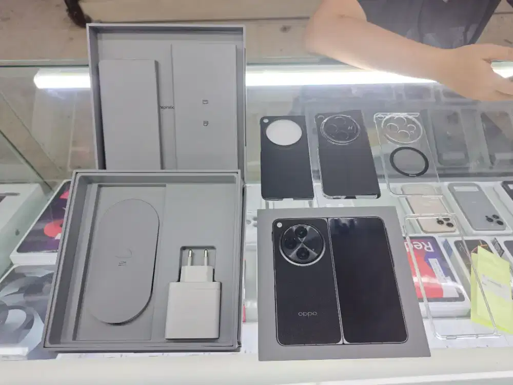 Oppo Find N3 Fold 16/512GB Black Ex Resmi Mulus Like New Fullset Nego