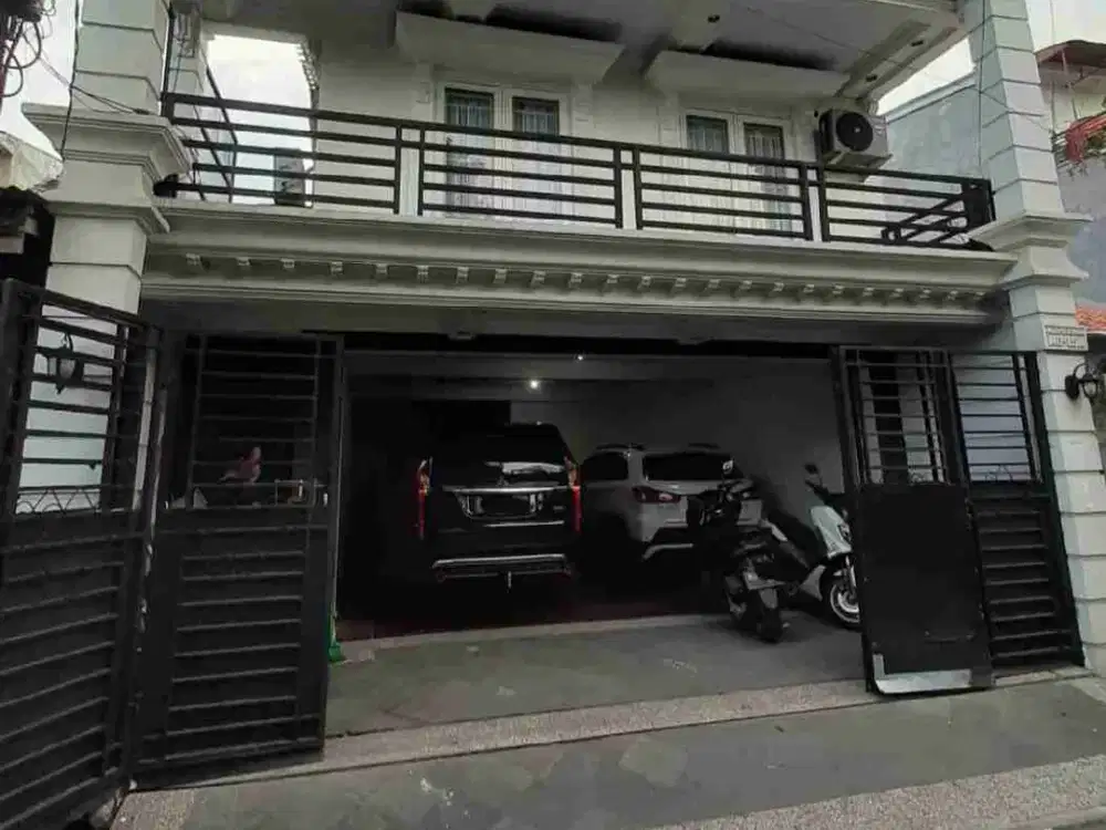 RUMAH 2 LANTAI SIAP HUNI