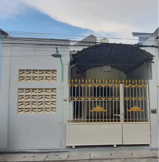 DIKONTRAKKAN/DISEWAKAN RUMAH TANPA PERANTARA SETRO/TAMBAKSARI