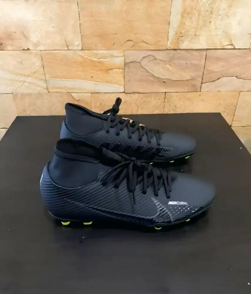 Sepatu Bola Nike Superfly 9  Club FG/MG Black (Hitam) Original Size 40